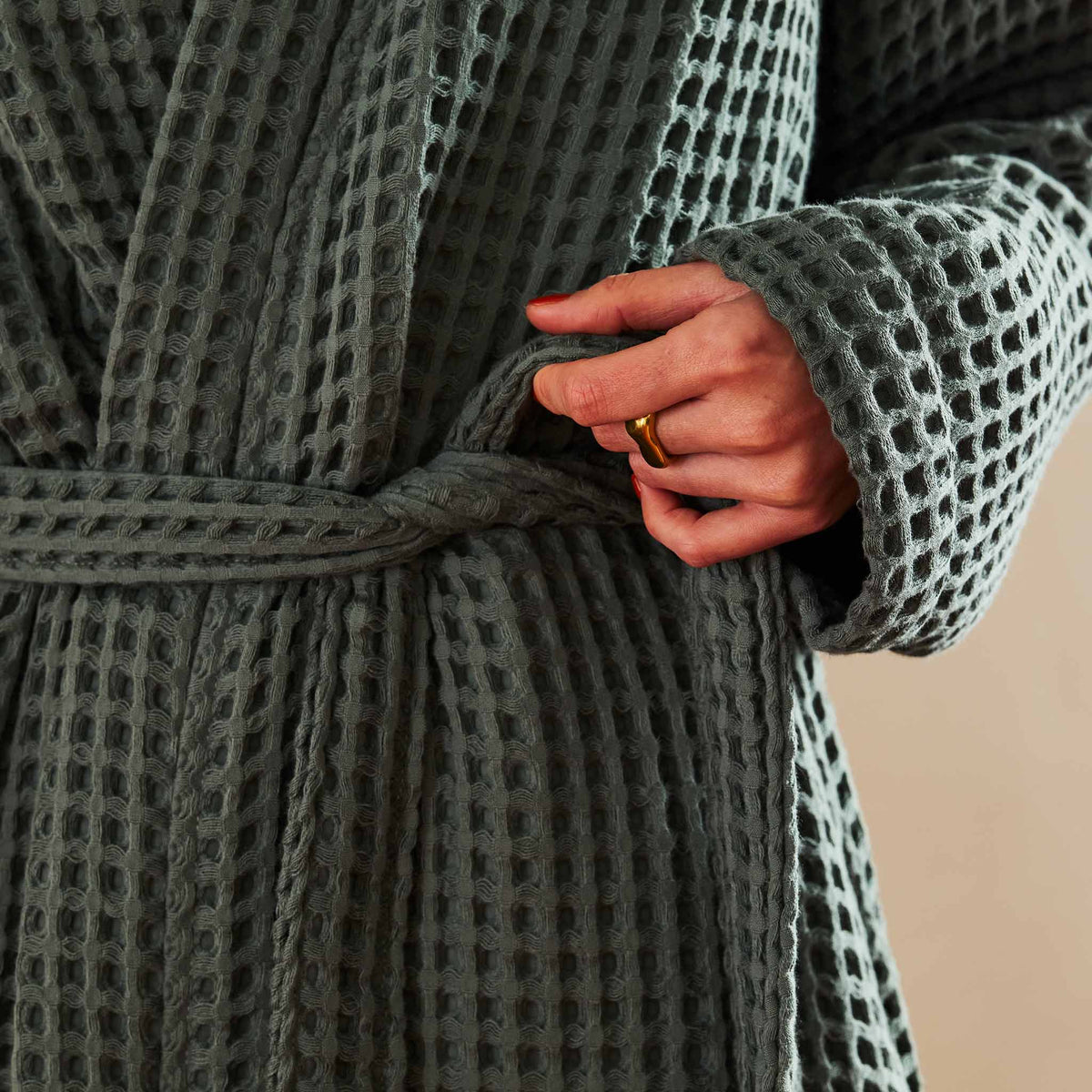 Dreamweave Waffle Robe Z9