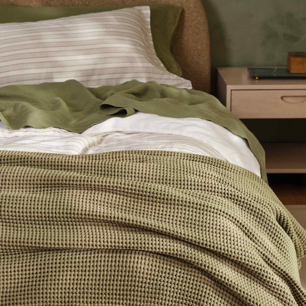 Dreamweave Waffle Bed Blanket G7