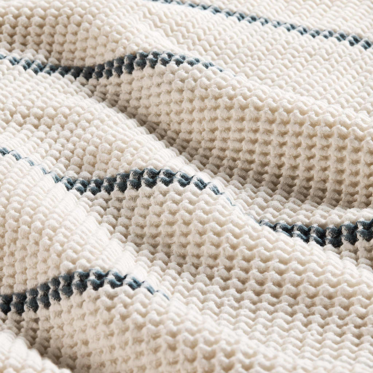 Dreamweave Waffle Bed Blanket G7