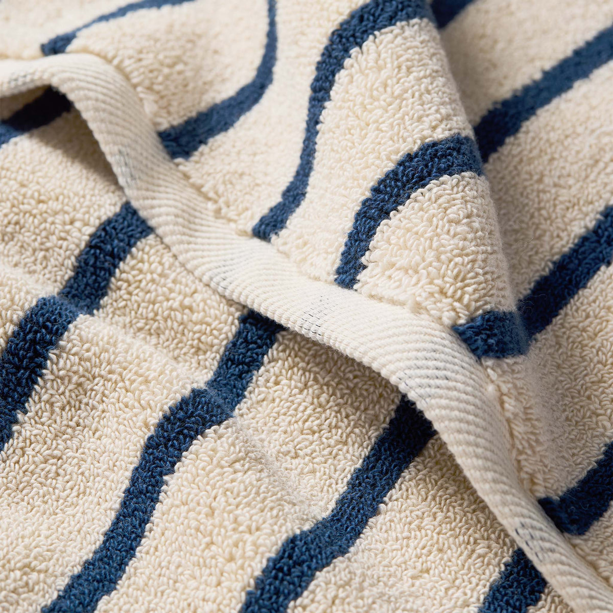 Super-Plush Set of 4 Bath Towel Bundle E6